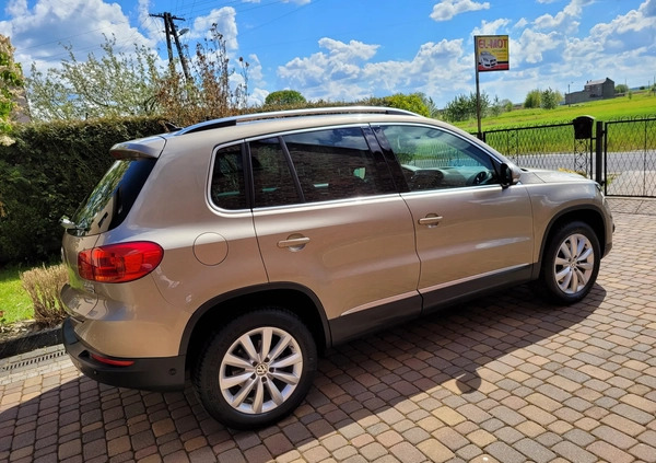 Volkswagen Tiguan cena 59800 przebieg: 140000, rok produkcji 2013 z Drezdenko małe 704
